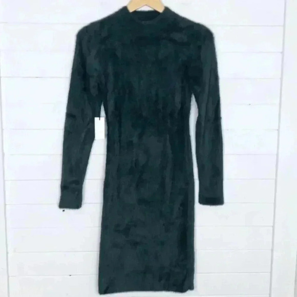 Aritzia Babaton Madison Fuzzy Faux Fur Green Super Soft Crew Neck Dress Size S - Picture 2 of 8